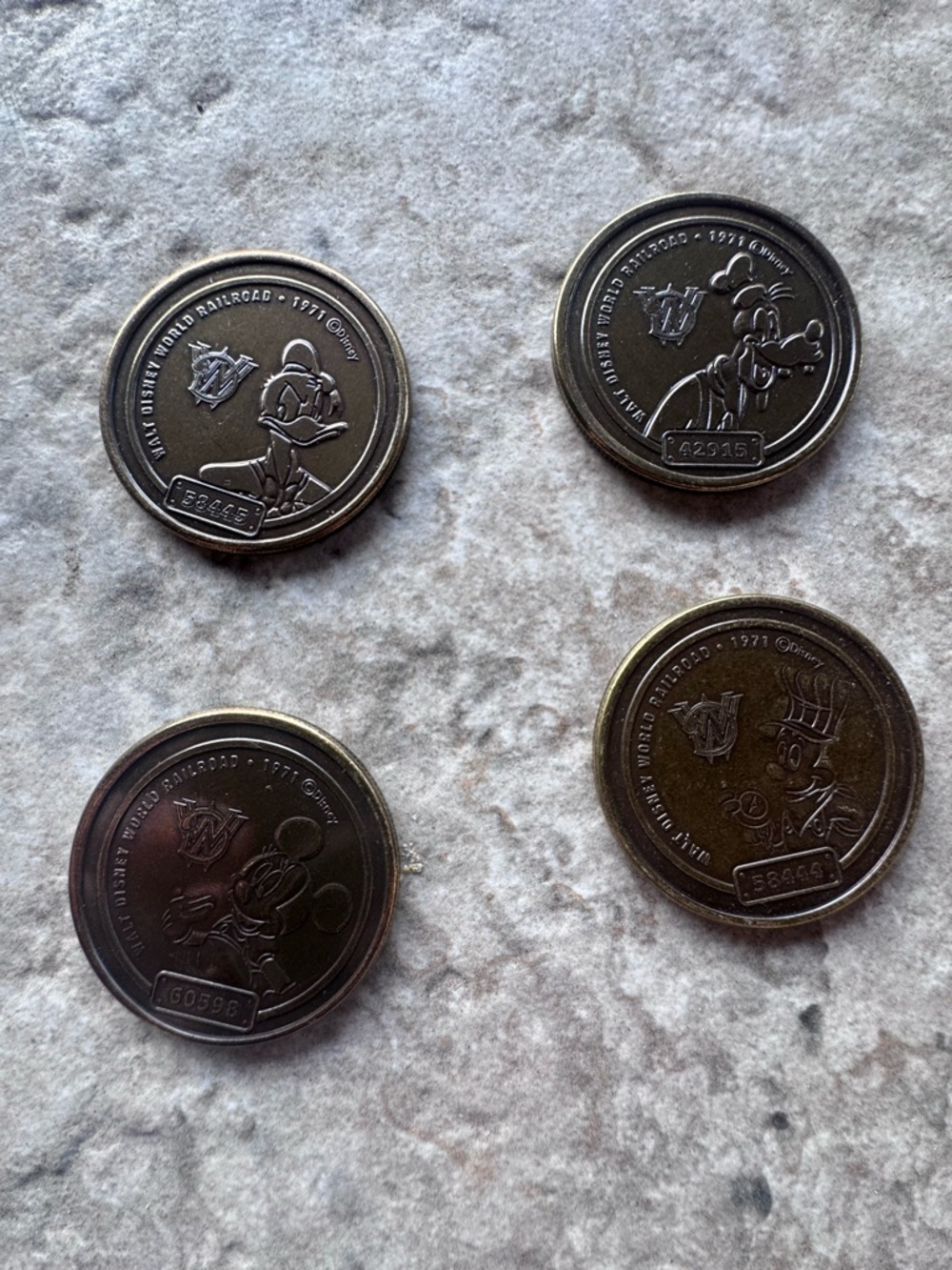 Disney World Pocket Medallion Coin - Walt Disney World - Magic Kingdom - Railroa